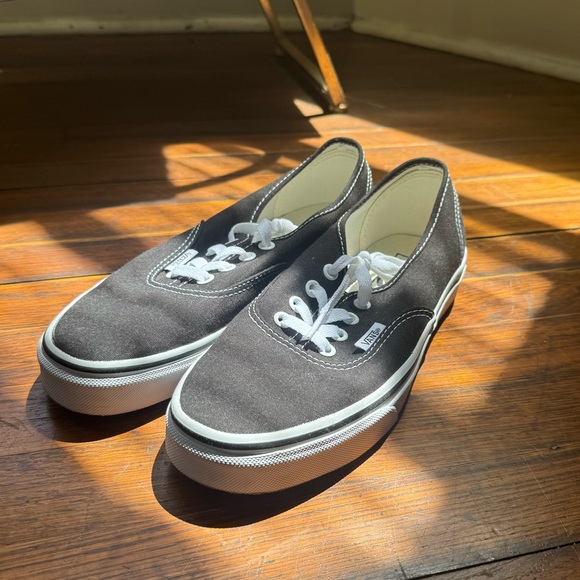 Vans Authentic Sneakers in black - Picture 1 of 3